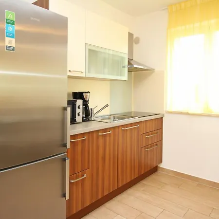 דירה In Mit Eigener Terrasse By Interhome באסקה