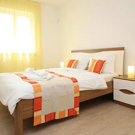 In Mit Eigener Terrasse By Interhome Apartman Baska (Krk)