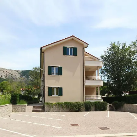 In Mit Eigener Terrasse By Interhome Apartman Baska (Krk)